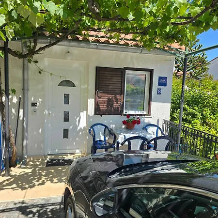 Radan Apartament *